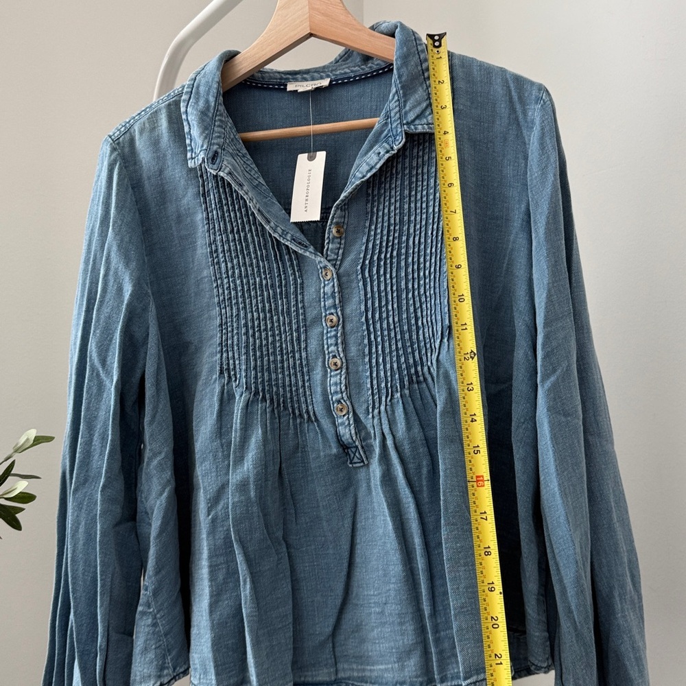 Anthropologie Pilcro Denim Pintuck
Button-Front Blouse Size M - Picture 6 of 9